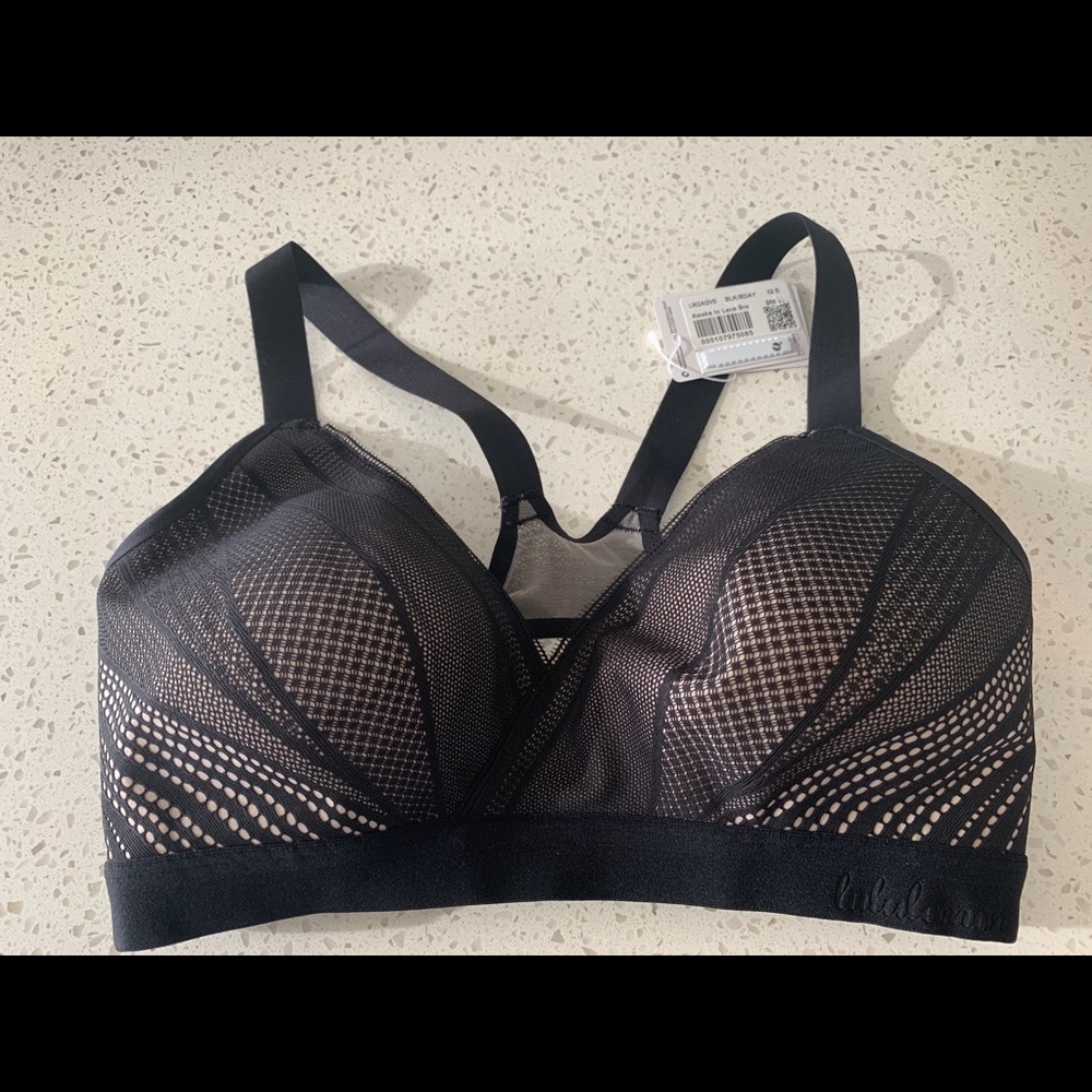 Awake to Lace Bra 32E by lululemon. NWT in Black